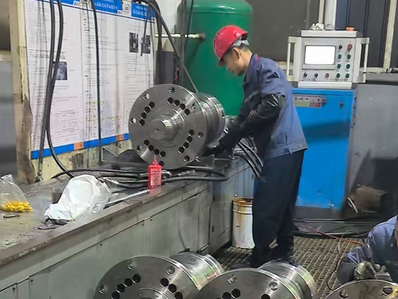  裝配現(xiàn)場